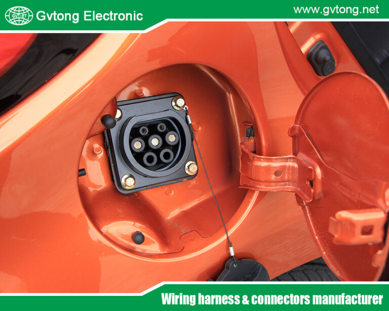 automotive low voltage electrical wiring connectors